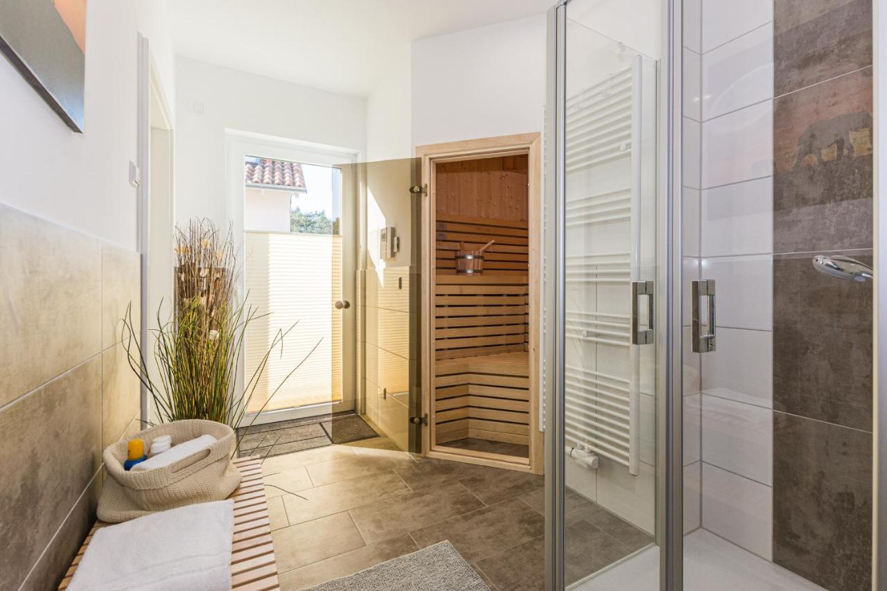 5 Sterne Ferienhaus Direkt Am See Mit Sauna-Kamin-Garten 크라코프암지 외부 사진